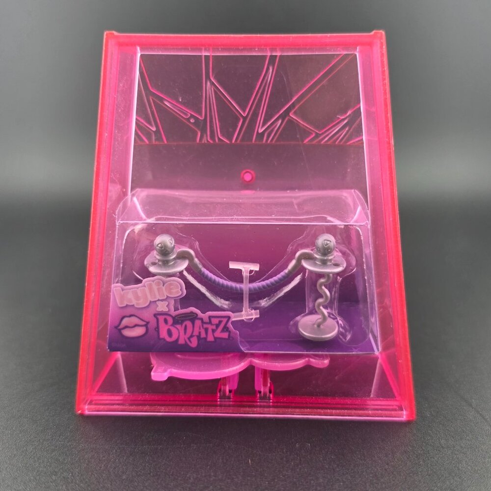 Bratz x Kylie‎ Velvet Rope Mini NIB 2023